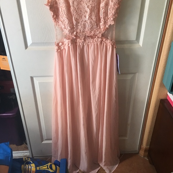 Blush floor-length floral lace dress - Picture 5 of 8